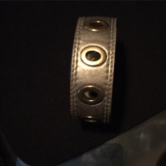 Bracelet - Picture 3 of 3